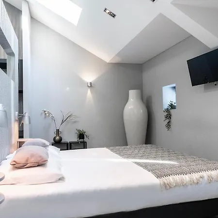 Fast Wifi, Kitchen Access, With Wellness Nearby Oss